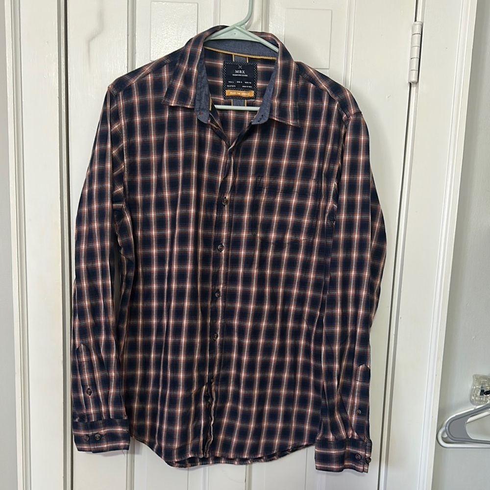 MBX premium goods size large men’s button up shirt